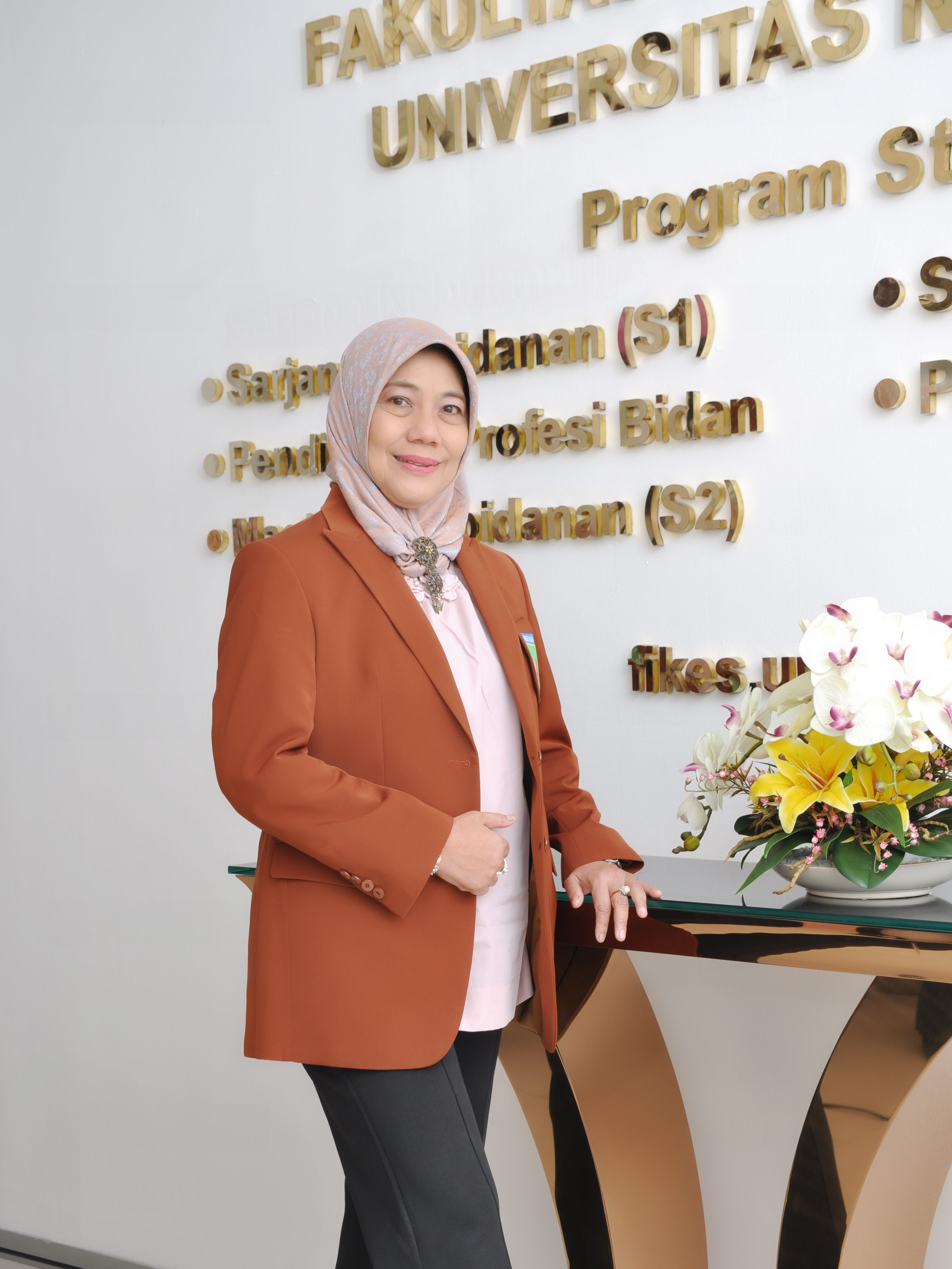 You are currently viewing 17. Dr. dr. Andi Julia Rifiana, S.H., M.Kes