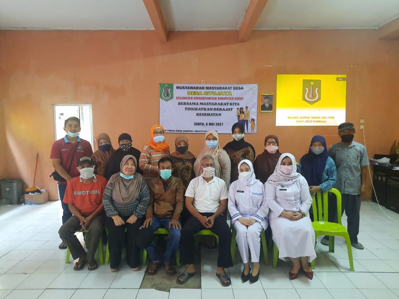Read more about the article Tingkatkan Derajat Kesehatan, Mahasiswa Pendidikan Profesi Bidan Lakukan Asuhan Kebidanan Komunitas di Desa Situjaya, Kabupaten Garut