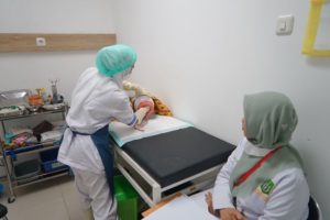 Read more about the article Mahasiswa Profesi Bidan Angkatan Keempat Ikuti Ujian OSCE