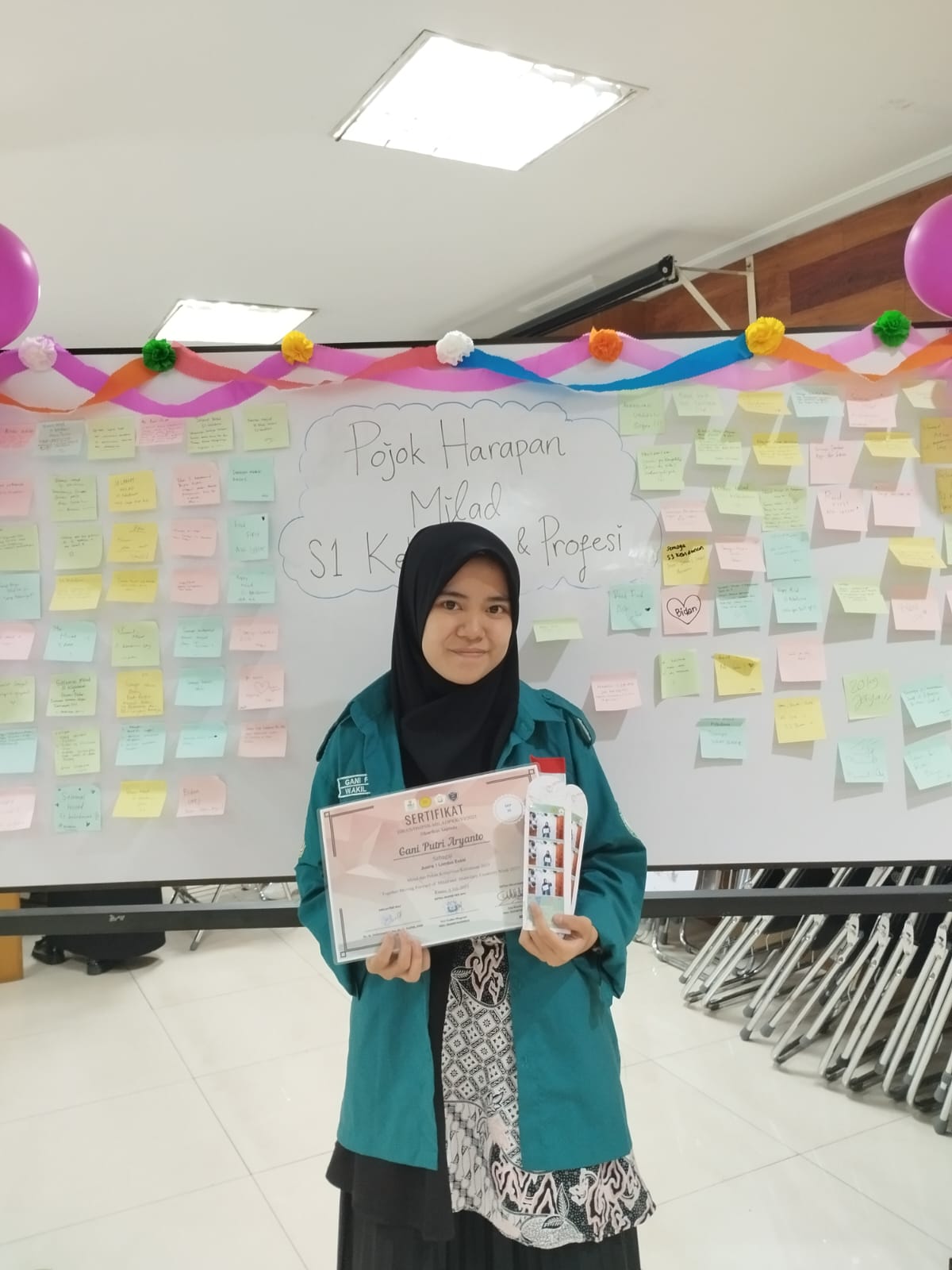 Read more about the article Gani Putri A, Mahasiswa Kebidanan Raih Juara 1 Lomba Essai Tingkat Nasional